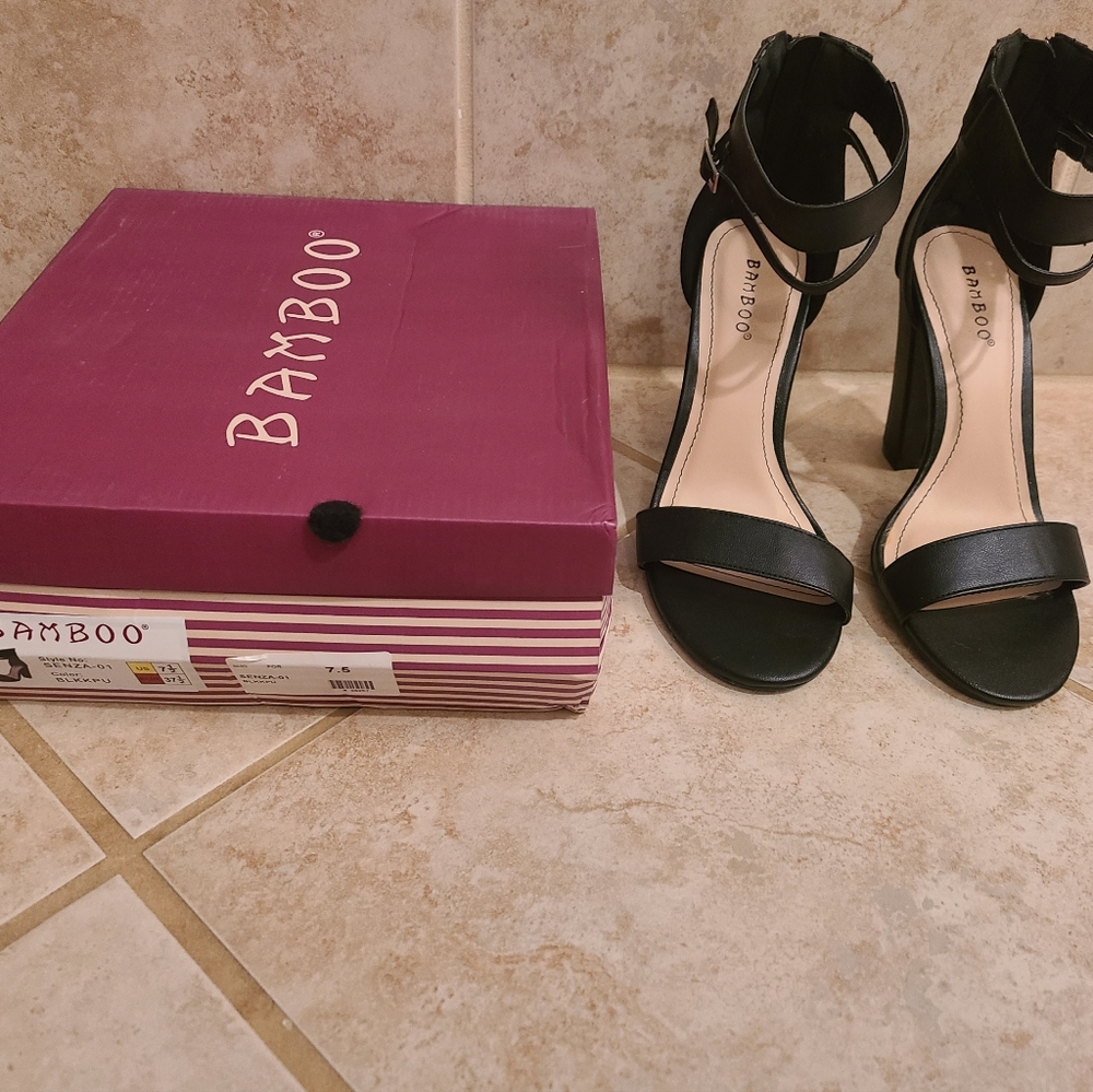 Bamboo Sandals - Picture 4 of 6